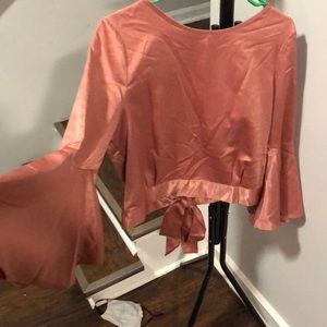 ✨3/$10✨- Pink bell sleeve silky satin top